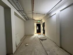 North Bridge Road (D7), Retail #576583521